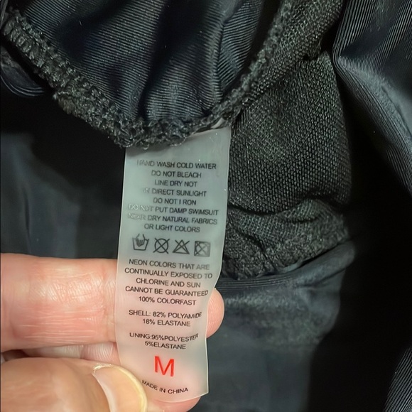 Black and Pink Sports Bra and Shorts Set - Picture 2 of 5